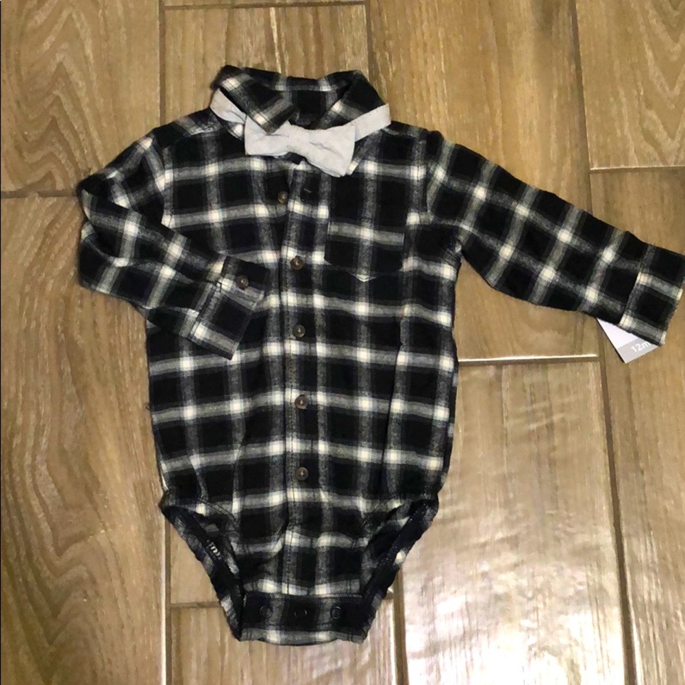 Carter’s 12M Baby Boy Long Sleeve Onesie